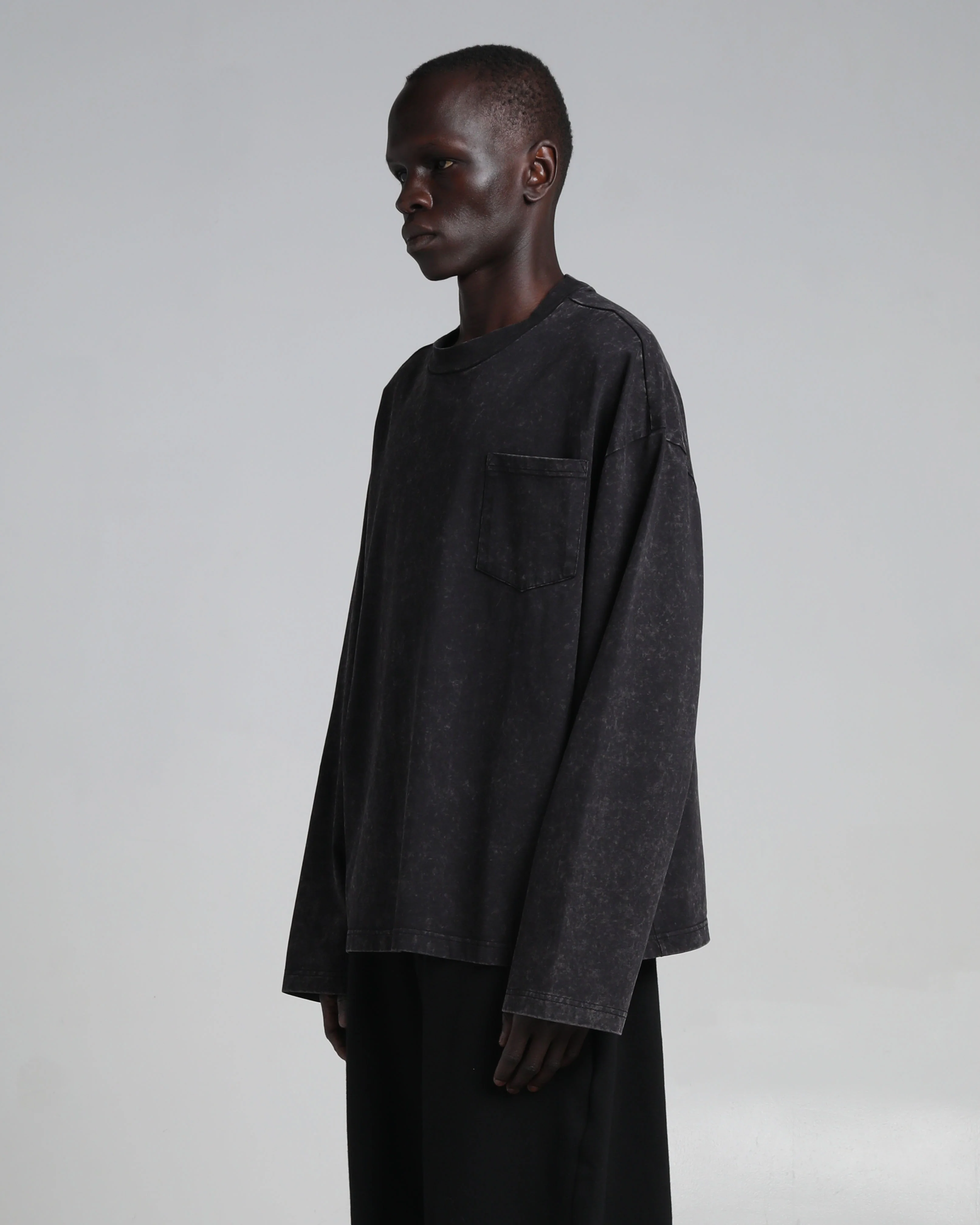 7.5oz Acid Wash Pocket Tee Long Sleeve - Image 4