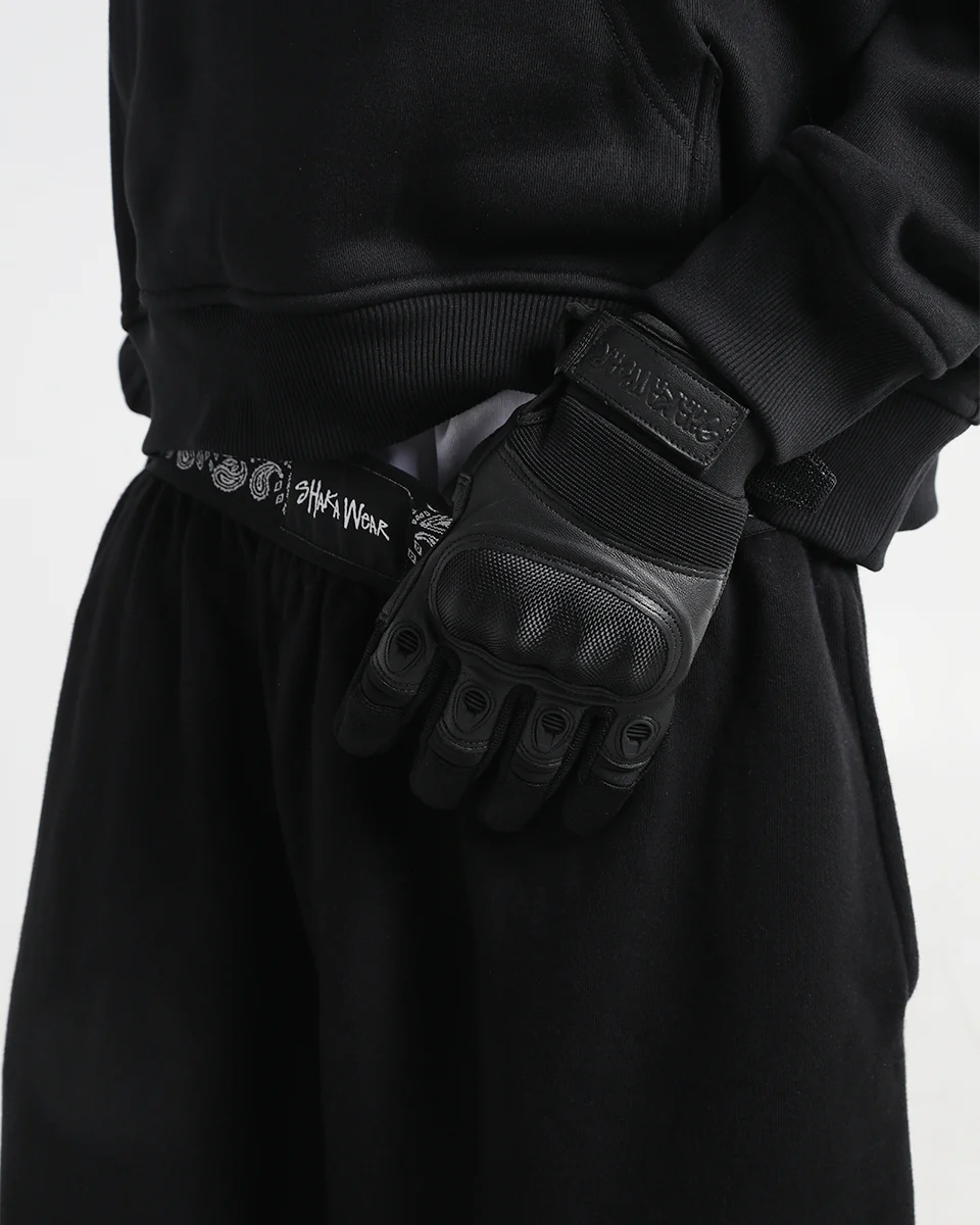 Carbon Fiber Chin Checker Gloves - Image 3